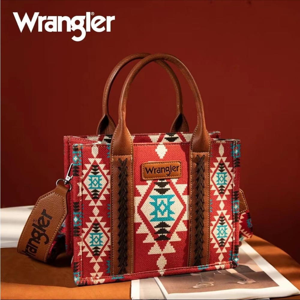 Wrangler Southwestern Dual
Sided Print Small Canvas Tote/Crossbody